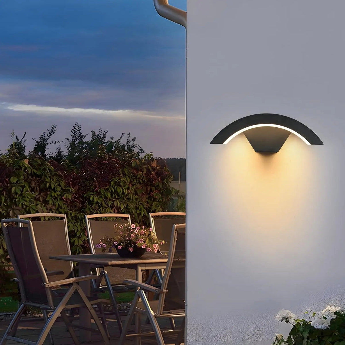Wall Mounted Outdoor Sconce - Glowwave