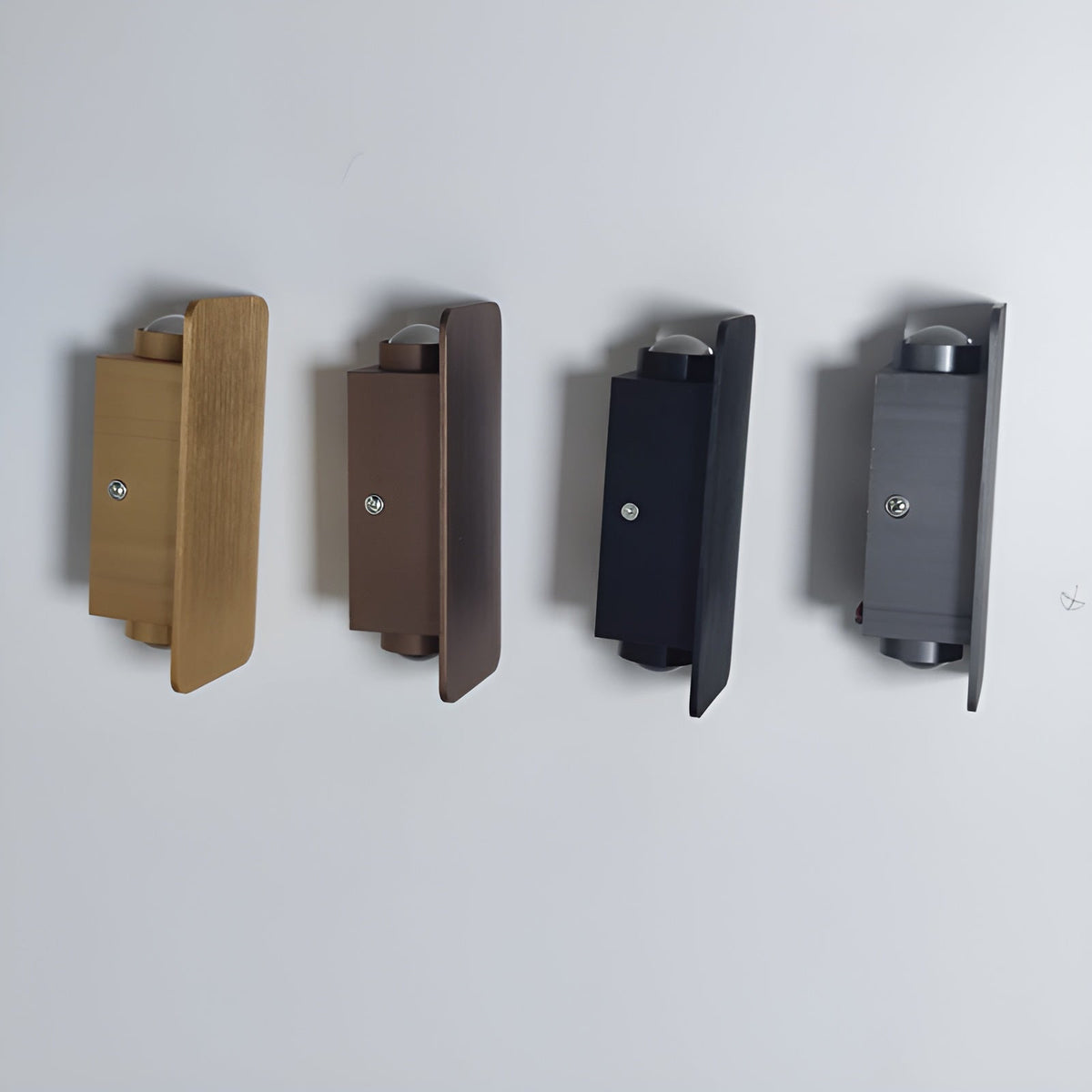 Sleek Rectangular Wall Sconce - Scandara